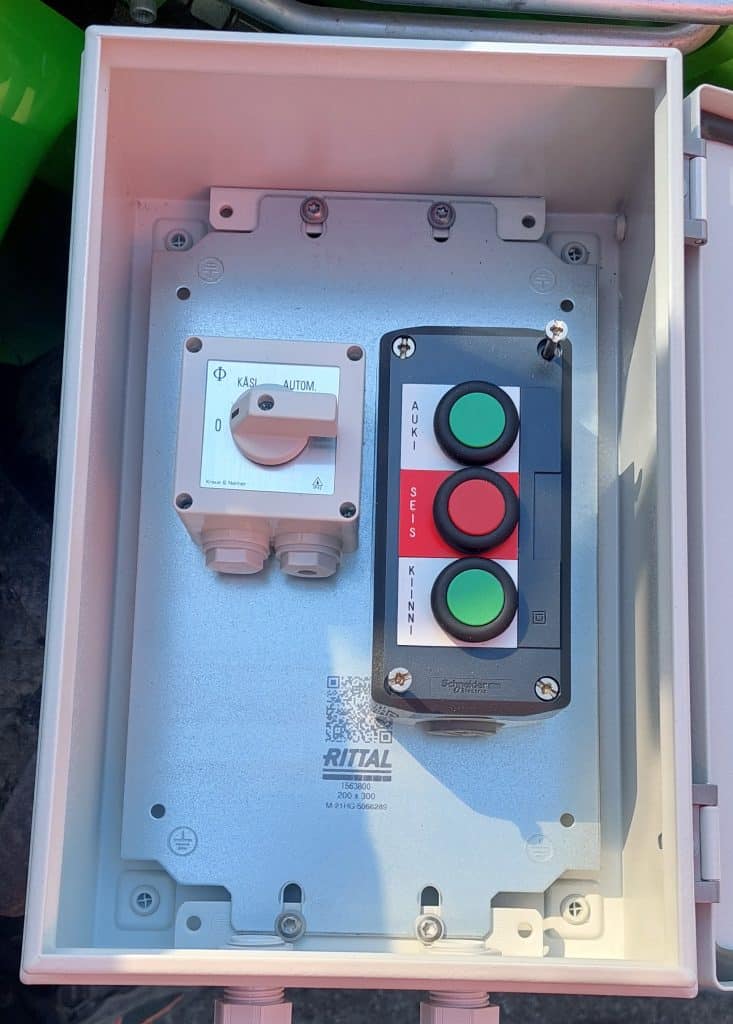 Liukuportin ohjauskytkin suojakotelossa