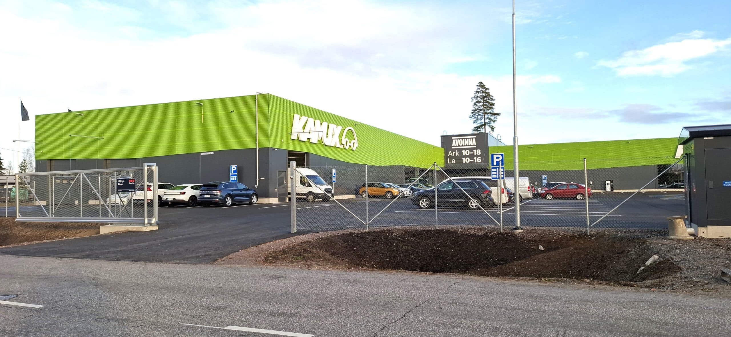 Verkkoaita ja liukuportti yritykselle