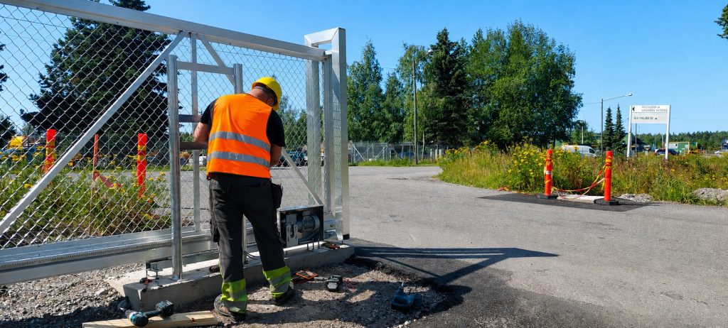 Yrityksen liukuportin vuosihuolto